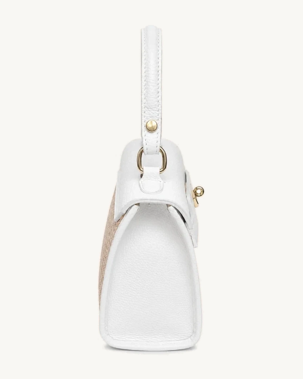 Aveline White — vedere laterală